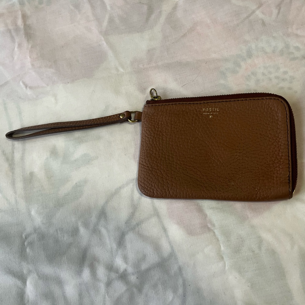 Fossil Leather Wristlet Brown